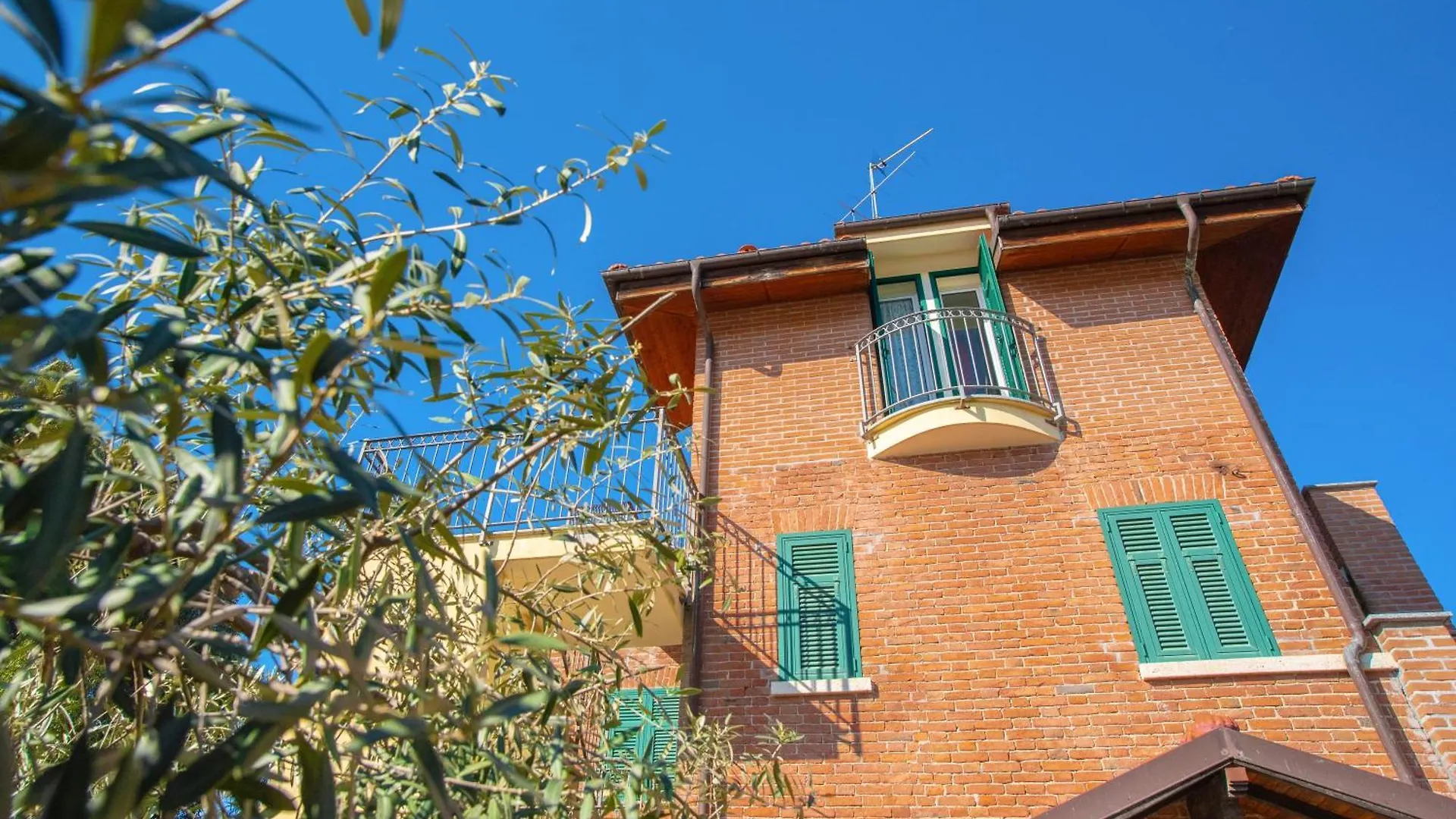 5 Min Dal Mare Luminoso Bilocale Con Terrazza Apartment Loano